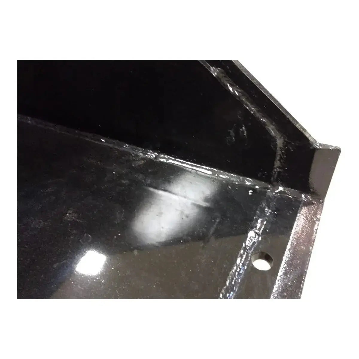 Skid steer material bucket – Series 1, a powerful tool for construction and landscaping. Stinger Attachments Stinger Attachments