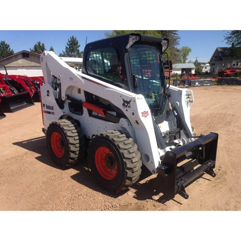 Load image into Gallery viewer, Close-up view of the durable design of Berlon&#39;s 3-Point Adapter, showcasing its compatibility with both skid steers and tractors for efficient attachment usage.
