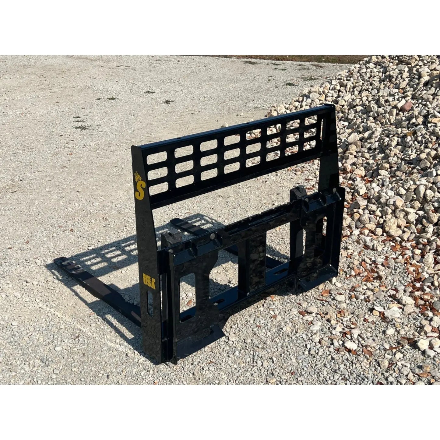 Versatile CPF Pallet Fork - Top-Quality Attachment for Lifting