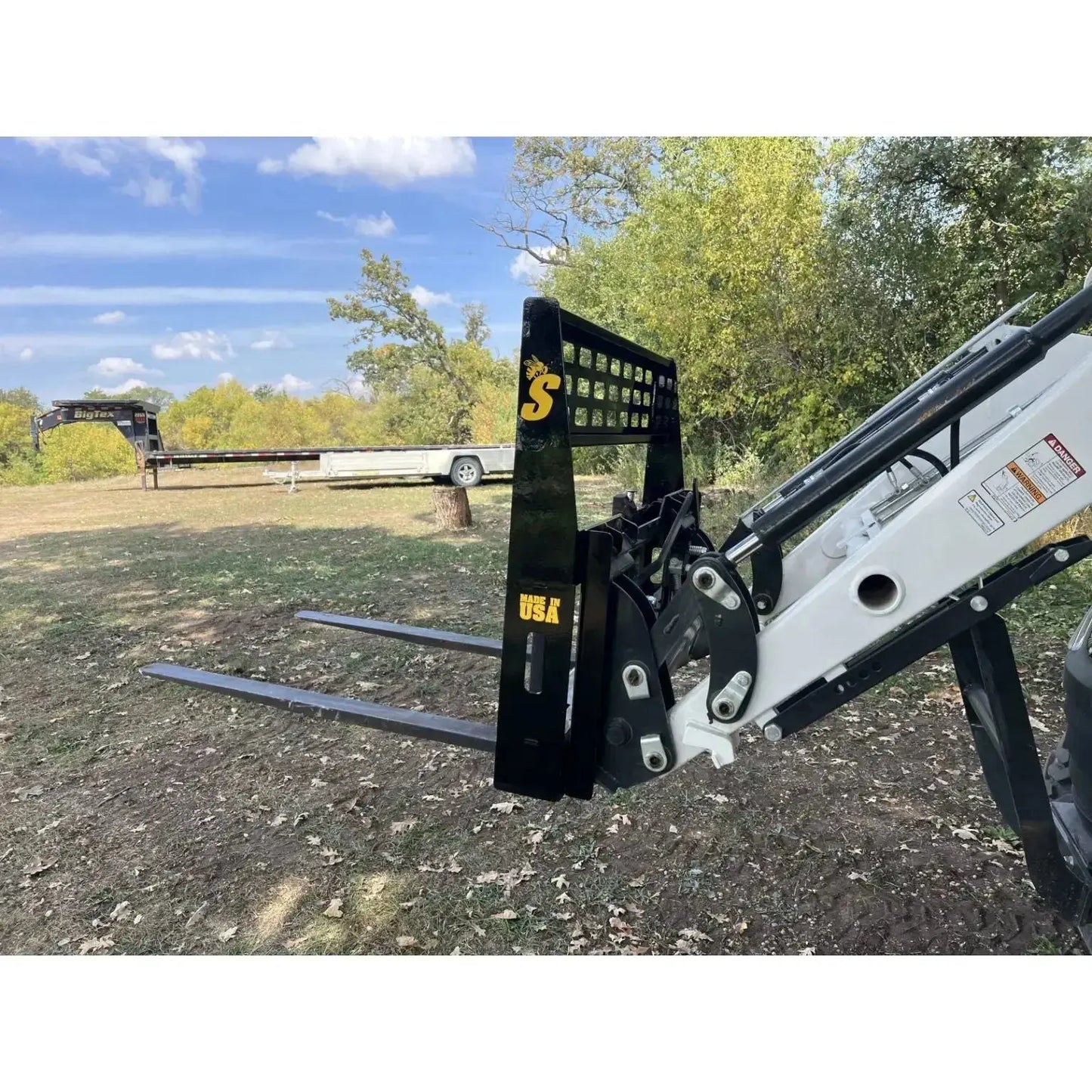 HeavyEquipTech CPF Compact Pallet Fork - Ideal for Efficient Material Handling Stinger Attachments Stinger Attachments