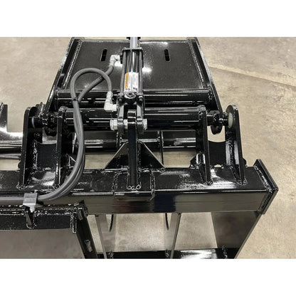 Enhance Efficiency with HeavyEquipTech's RTG Grapple - Durable and Versatile Attachment Stinger Attachments Stinger Attachments