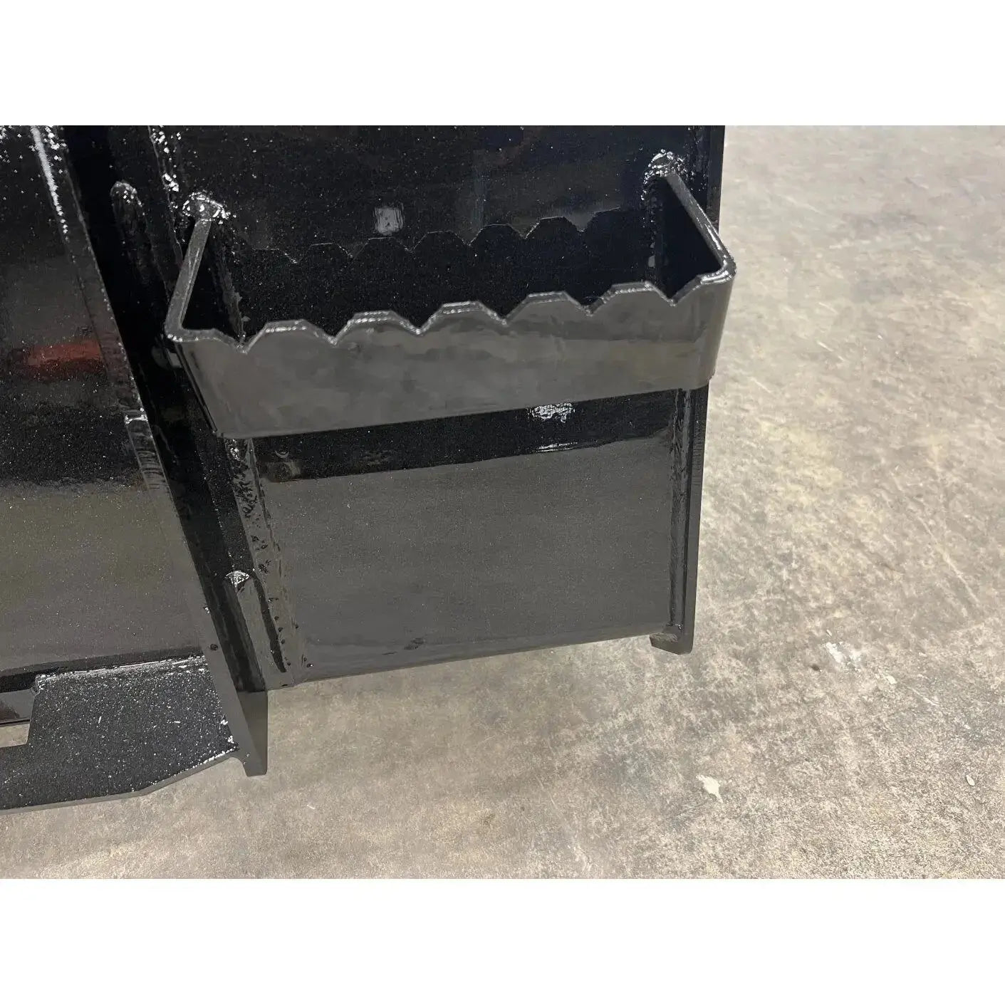 TB Skidsteer Tooth Bucket - Elevate Excavation Productivity Stinger Attachments Stinger Attachments