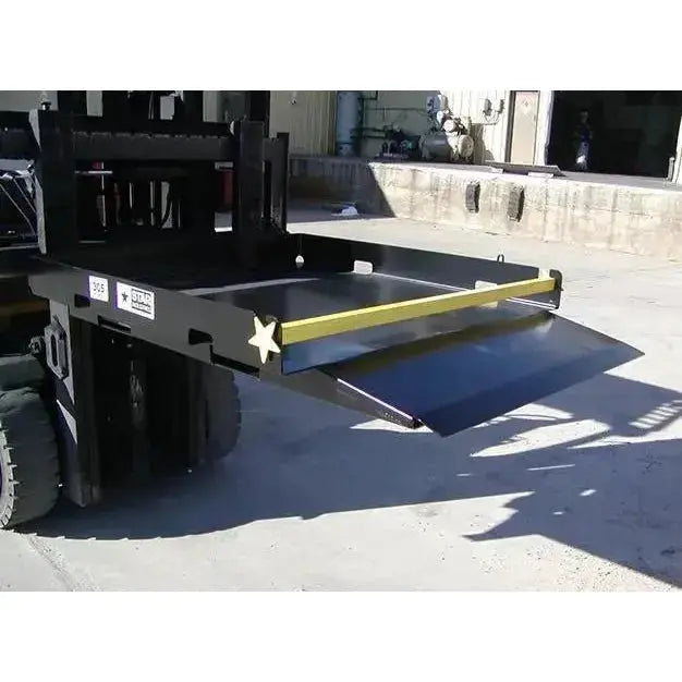 Close-up of the durable Safety Loading Platform by Star Industries, ensuring reliable performance in loading tasks. Star Industries Star Industries