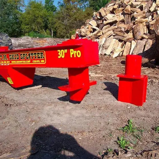 Close-up of the viewing window on TM Pro 2 Log Splitter, providing clear visibility for efficient log splitting operation TM Manufacturing TM Manufacturing