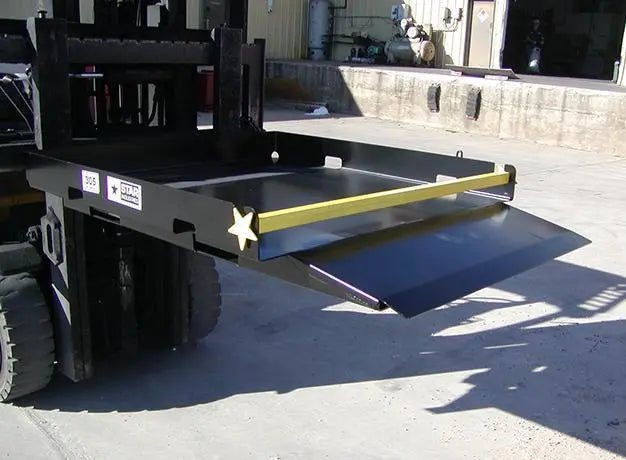 Close-up of the durable Safety Loading Platform by Star Industries, ensuring reliable performance in loading tasks.