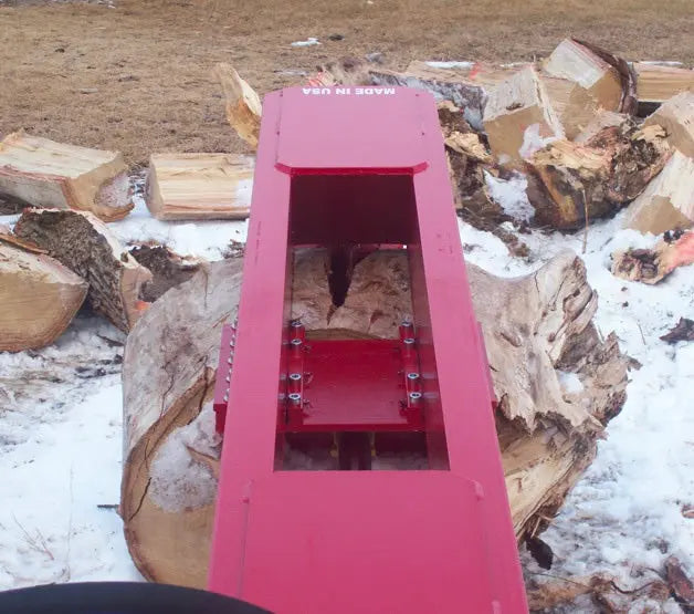 Close-up of the skid steer quick attach mount on TM Pro Log Splitter, ensuring easy and seamless machine compatibility.