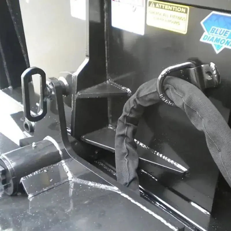 Close-up of the durable Tree Shear by Blue Diamond, showcasing its cutting-edge performance. Blue Diamond