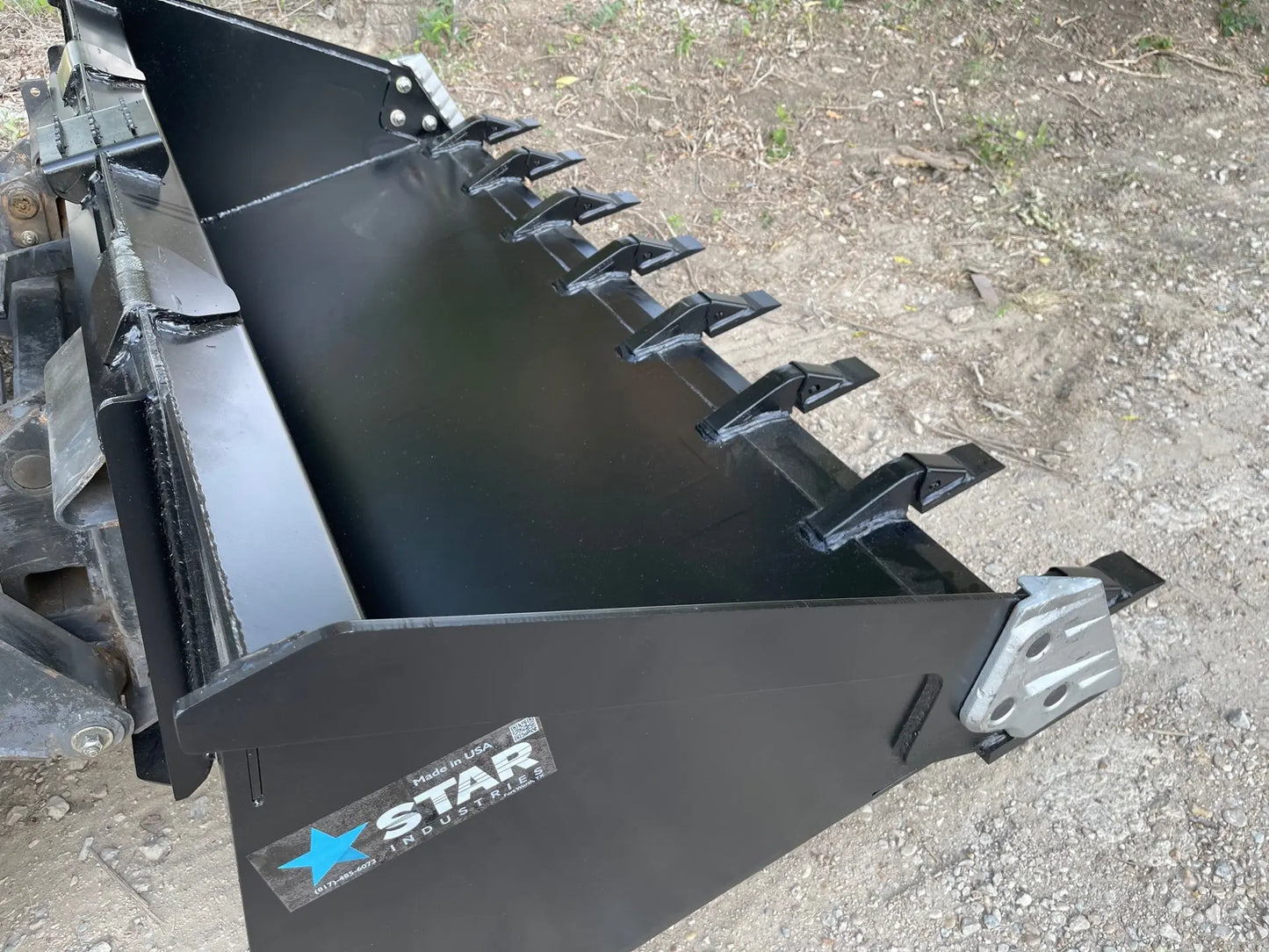 Heavy Duty Skid-Steer Buckets - HeavyEquipTech